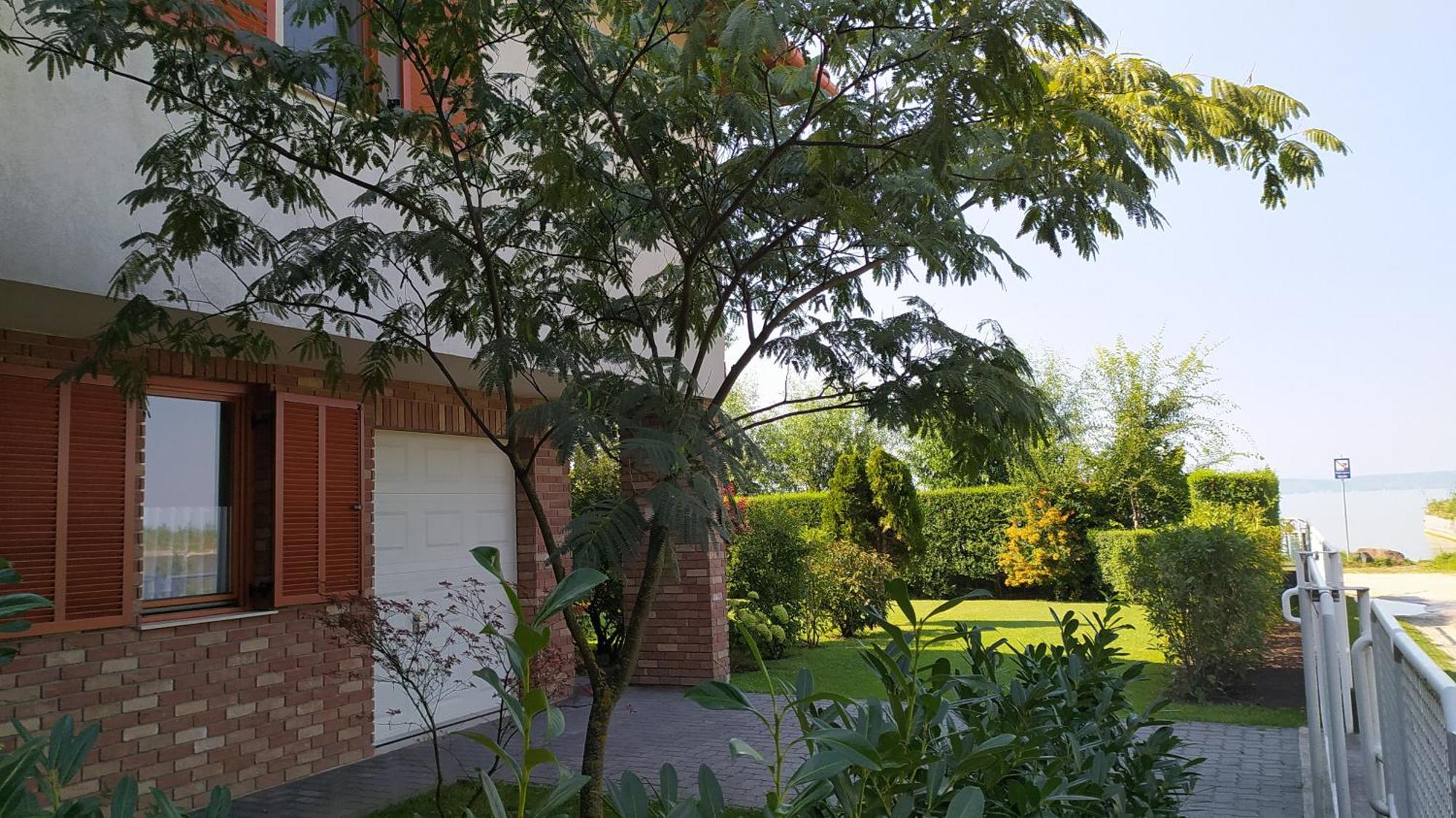 Lilla Villa Siofok Exterior photo